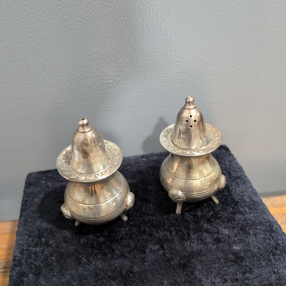 Vintage International Silver Salt & Pepper Shakers Oval Tray Silver-Plated Boxed - Picture 4 of 6